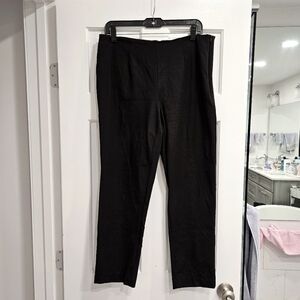 Black Capri Pants